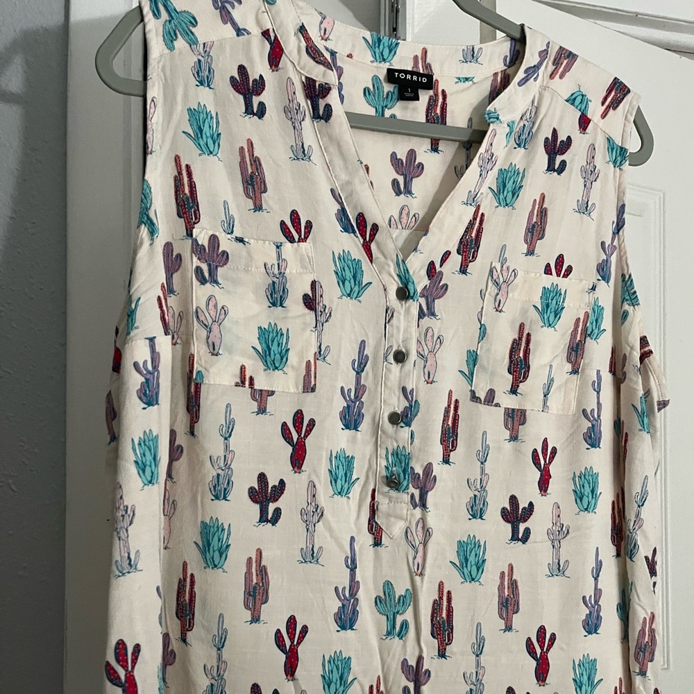 Torrid size 1 tank